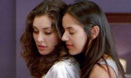 同心难改在线观看高清,高清在线观看，情感纠葛的深情演绎