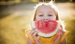 娱乐吃瓜宝宝,揭秘娱乐圈那些不为人知的幕后故事