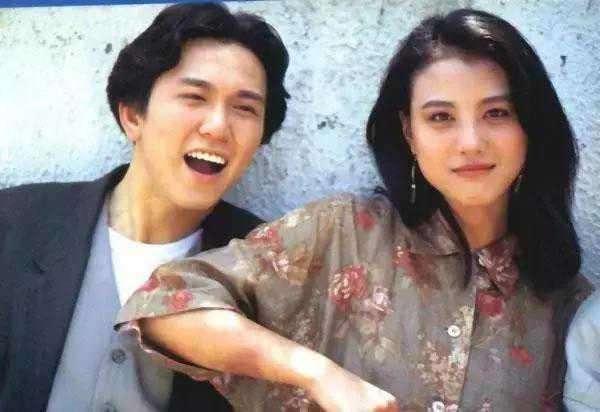 娱乐圈胡吃瓜影帝,胡吃瓜影帝的瓜田传奇